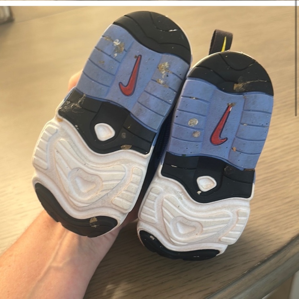 Nike Blue and Black Sneakers with Velcro Strap - Picture 2 of 4